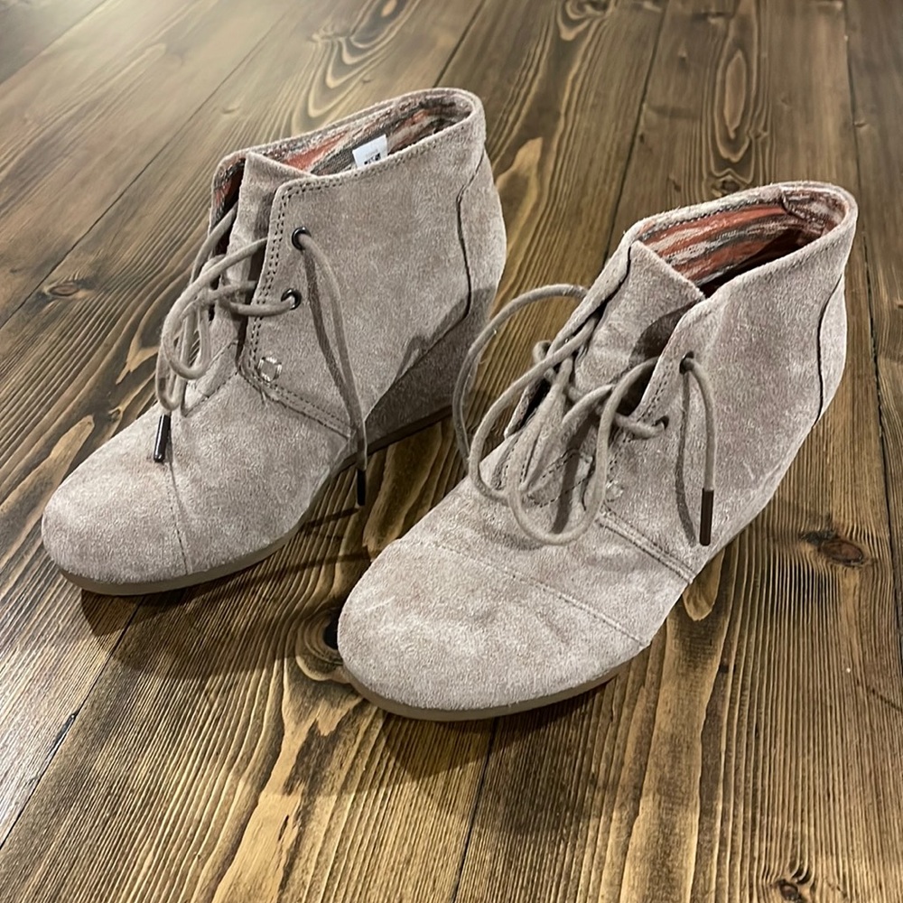 Toms Desert Wedge Shoes